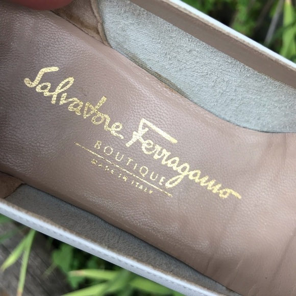 Vintage SALVATORE FERRAGAMO Niccola White Leather Flats bow buckle Size 6.5 AA - Picture 3 of 13